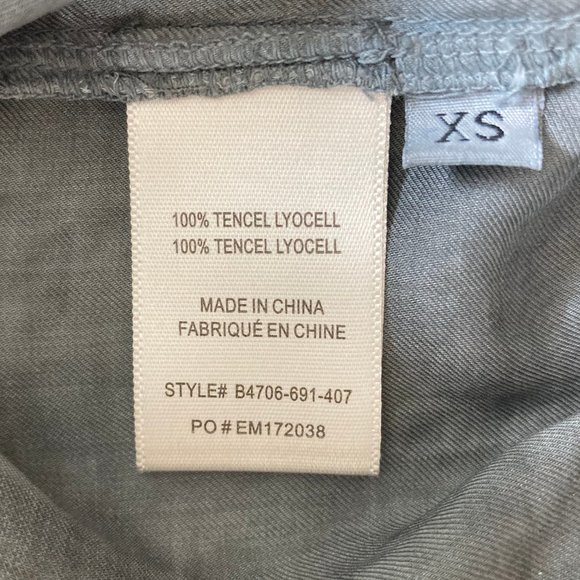 NWT★: BELLA DAHL Raglan Sleeve Elastic Waist Top, Smoke, XS - Picture 12 of 12